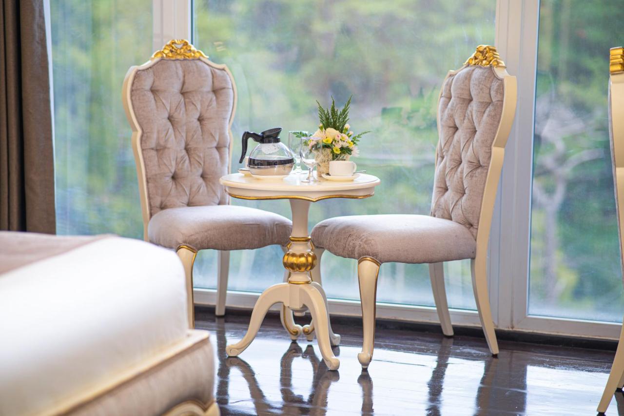 Lafaayette Luxury Suites Baguio City Esterno foto