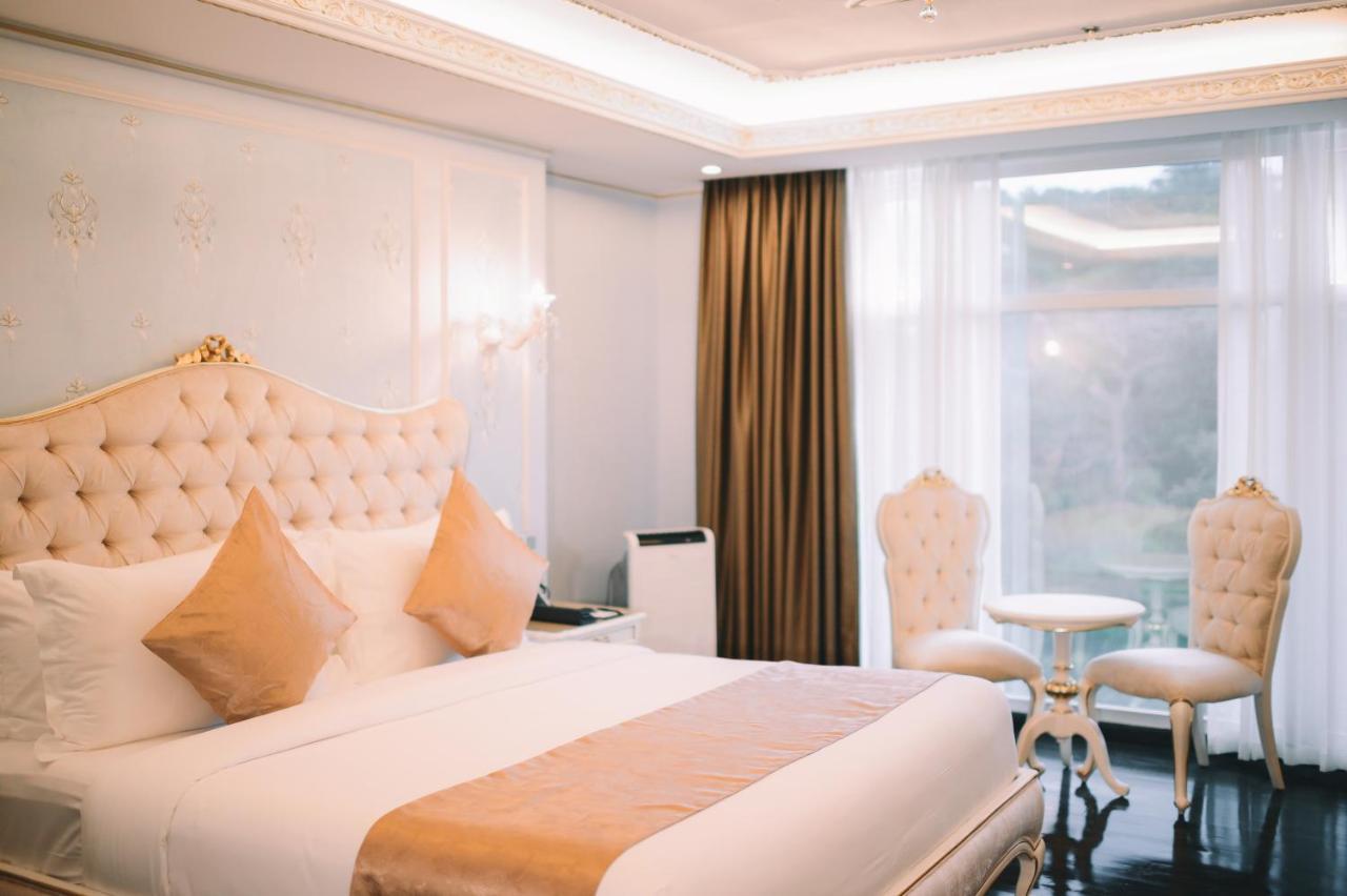 Lafaayette Luxury Suites Baguio City Esterno foto